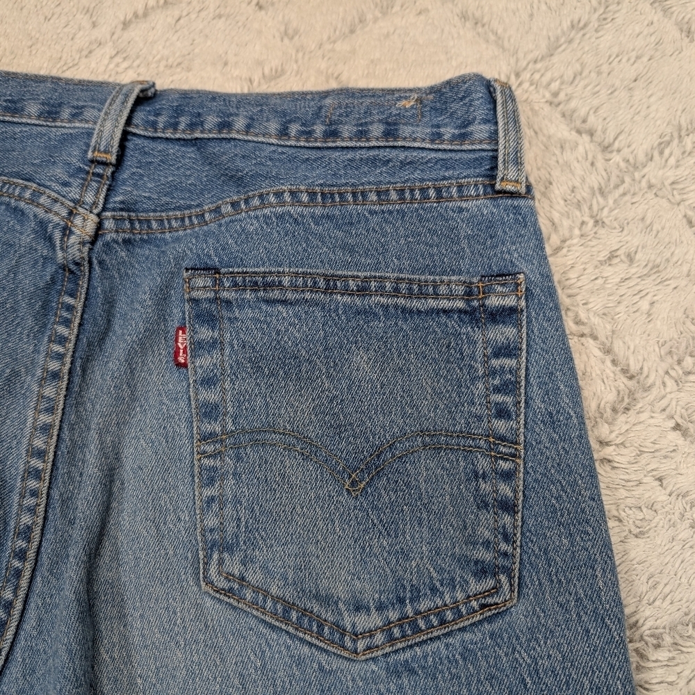 Levis Jeans Womens 30 Blue Light Original Straight Fit Premium Denim Full - Picture 10 of 11